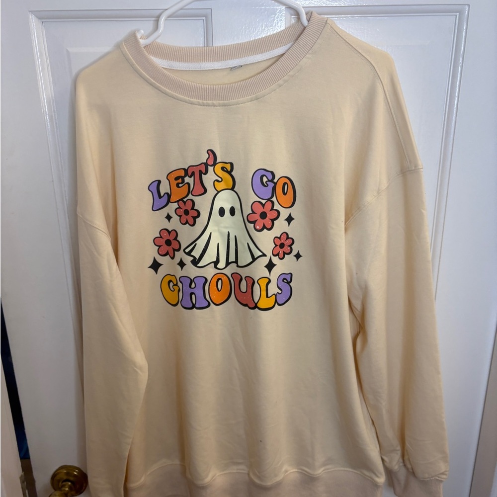 🍷3for$20! NWOT Cream 'Let's Go Ghouls' Halloween Sweatshirt